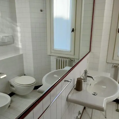 Guest house Scalabrini Como